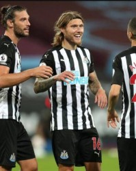  纽卡斯尔联定位球战术奏效，客场击败南安普顿