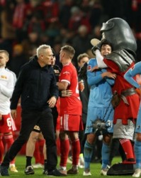  AC米兰防守漏洞频现，被弱旅逼平暴露隐患