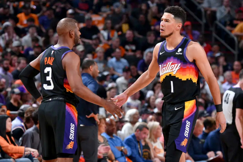 布克末节发威太阳加时险胜快船队  布克末节发威太阳加时险胜快船队