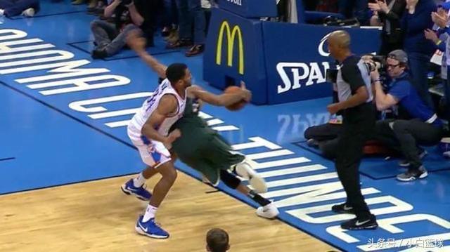 字母哥暴扣绝杀篮网尼克斯主场遭遇两连败  字母哥暴扣绝杀篮网尼克斯主场遭遇两连败