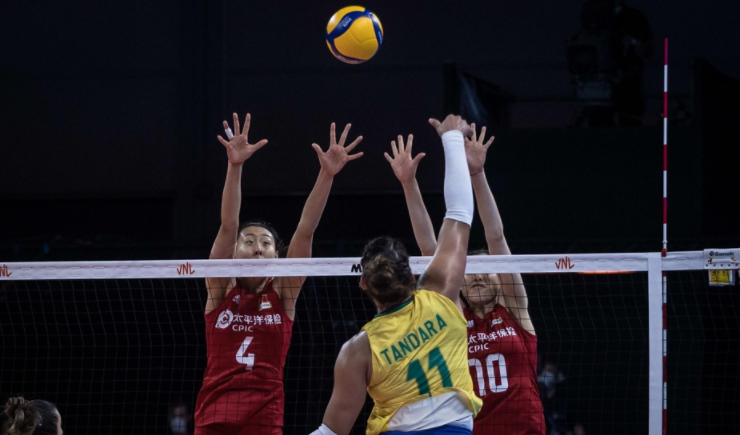 沙尔克04换帅如换刀,新帅首秀率队终结连败颓势    沙尔克04换帅如换刀,新帅首秀率队终结连败颓势